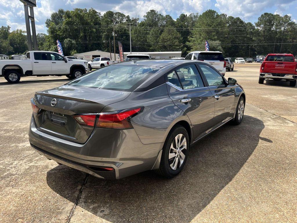 new 2025 Nissan Altima car, priced at $27,389