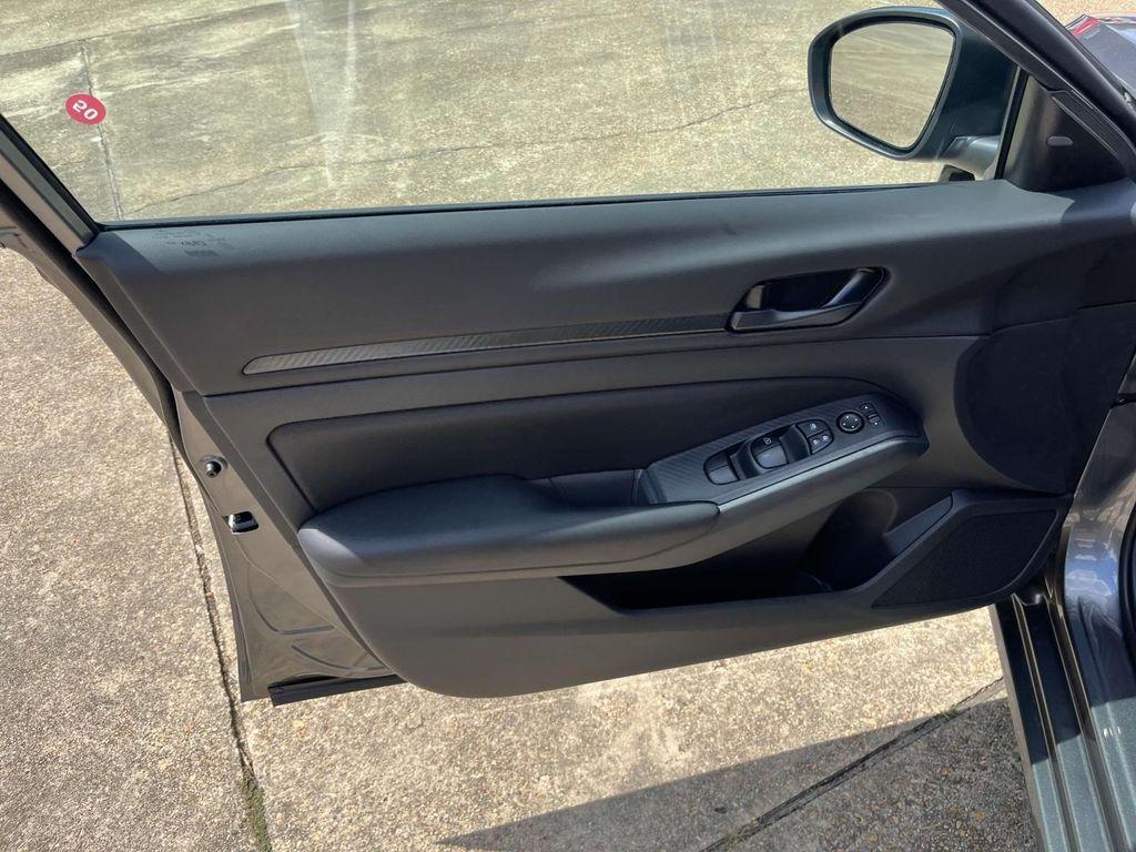 new 2025 Nissan Altima car, priced at $27,389