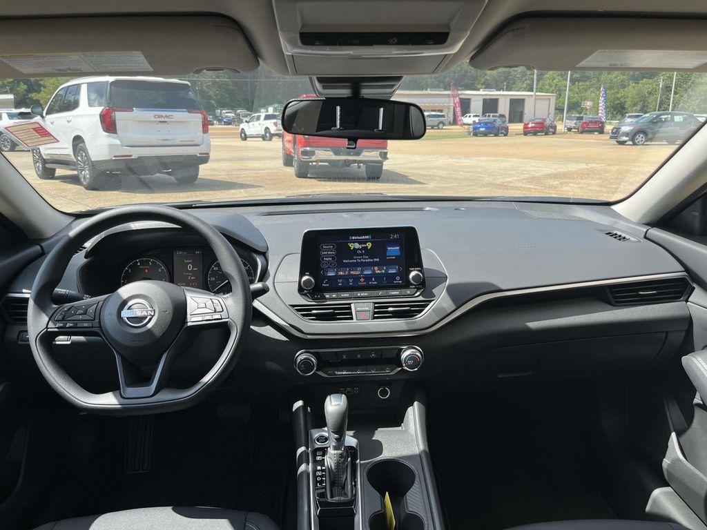 new 2025 Nissan Altima car, priced at $27,389