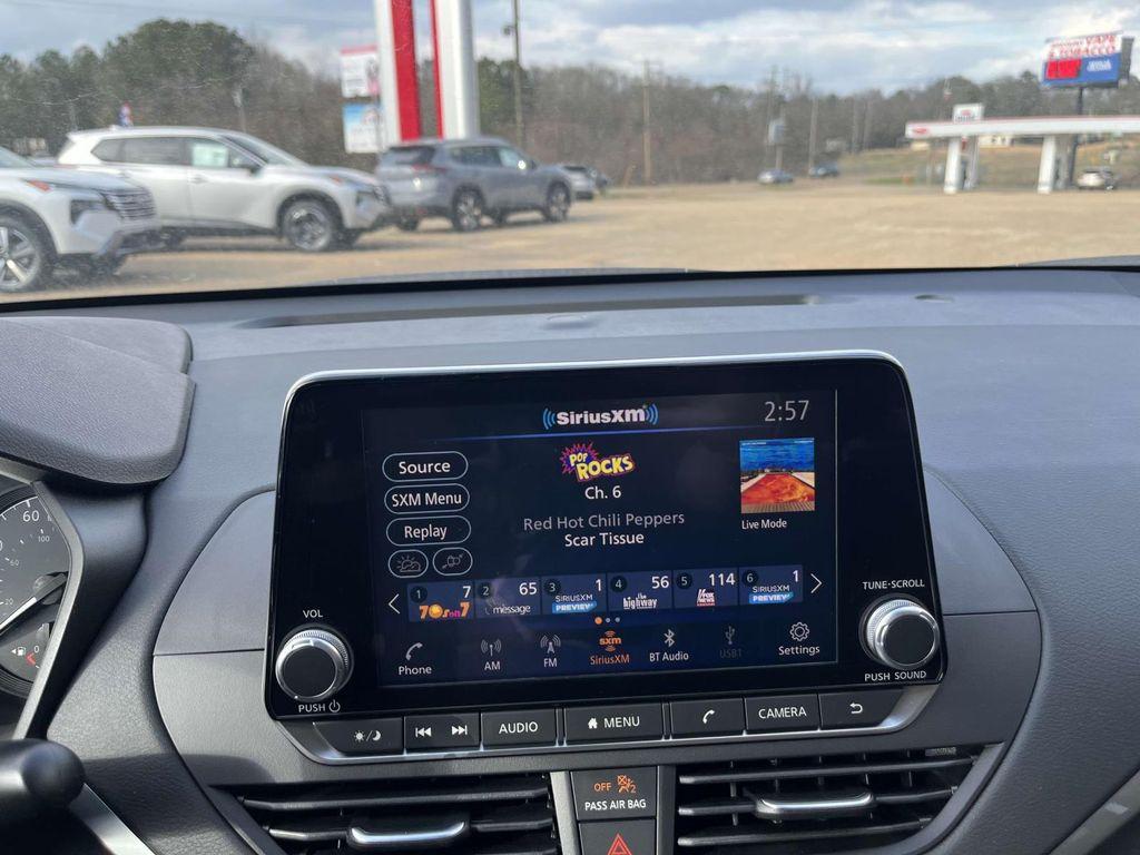 new 2025 Nissan Altima car, priced at $27,199