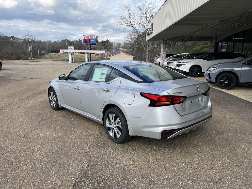 new 2025 Nissan Altima car, priced at $27,199