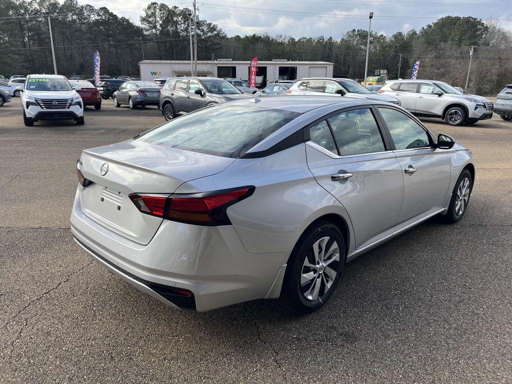 new 2025 Nissan Altima car, priced at $27,199