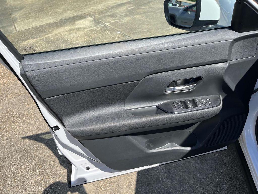 new 2025 Nissan Kicks car, priced at $25,095