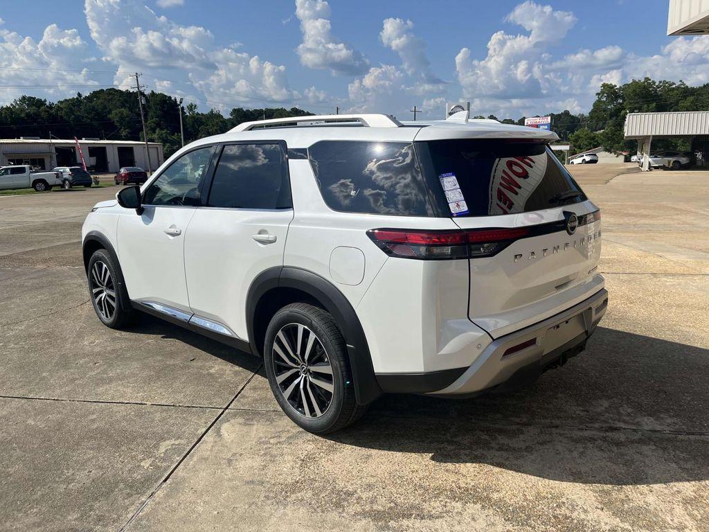 new 2025 Nissan Pathfinder car, priced at $48,560