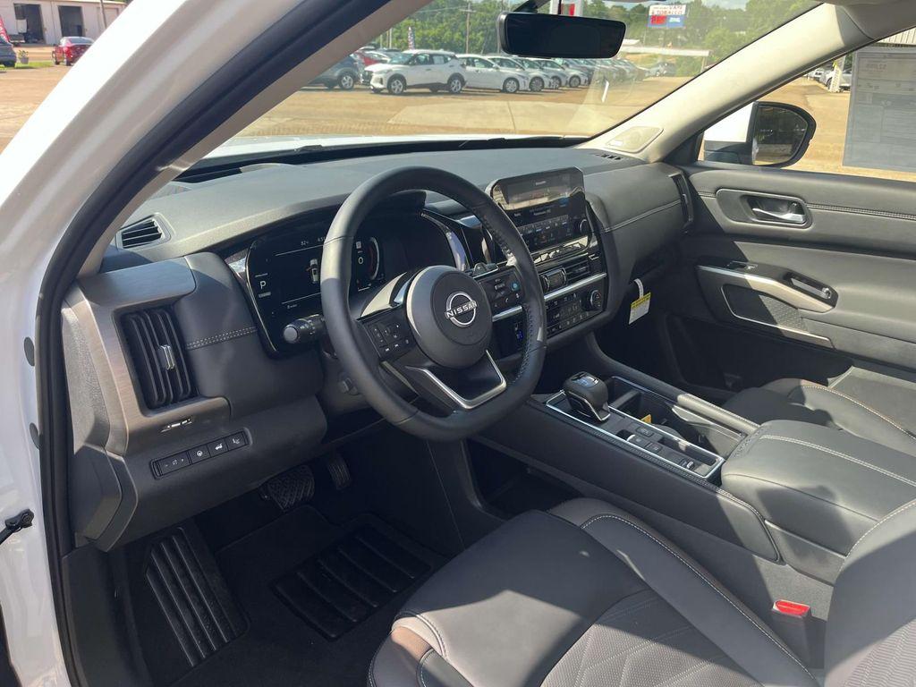 new 2025 Nissan Pathfinder car, priced at $48,560