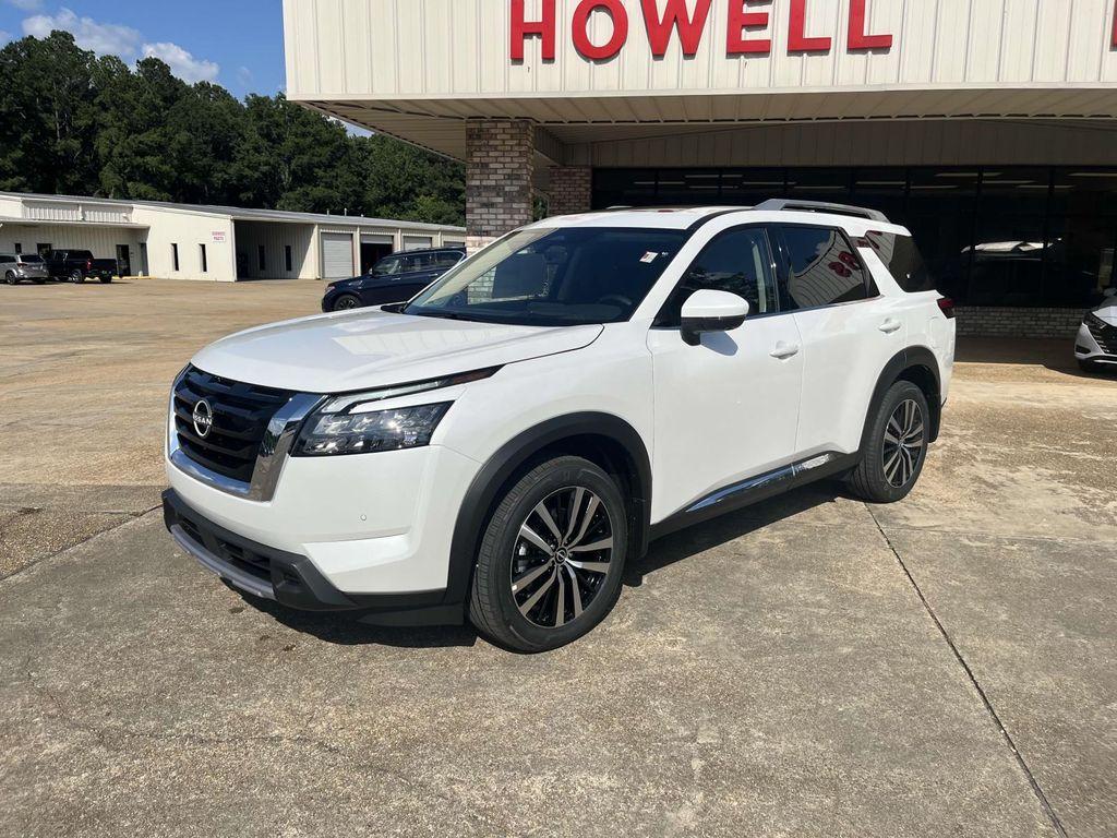 new 2025 Nissan Pathfinder car, priced at $48,560