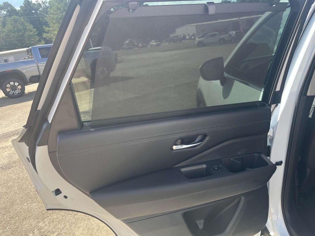 new 2025 Nissan Pathfinder car, priced at $48,560