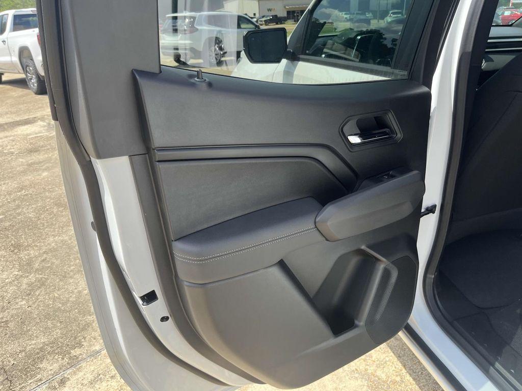 new 2025 GMC Canyon car, priced at $40,570