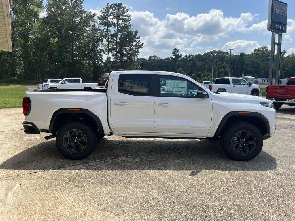 new 2025 GMC Canyon car, priced at $40,570