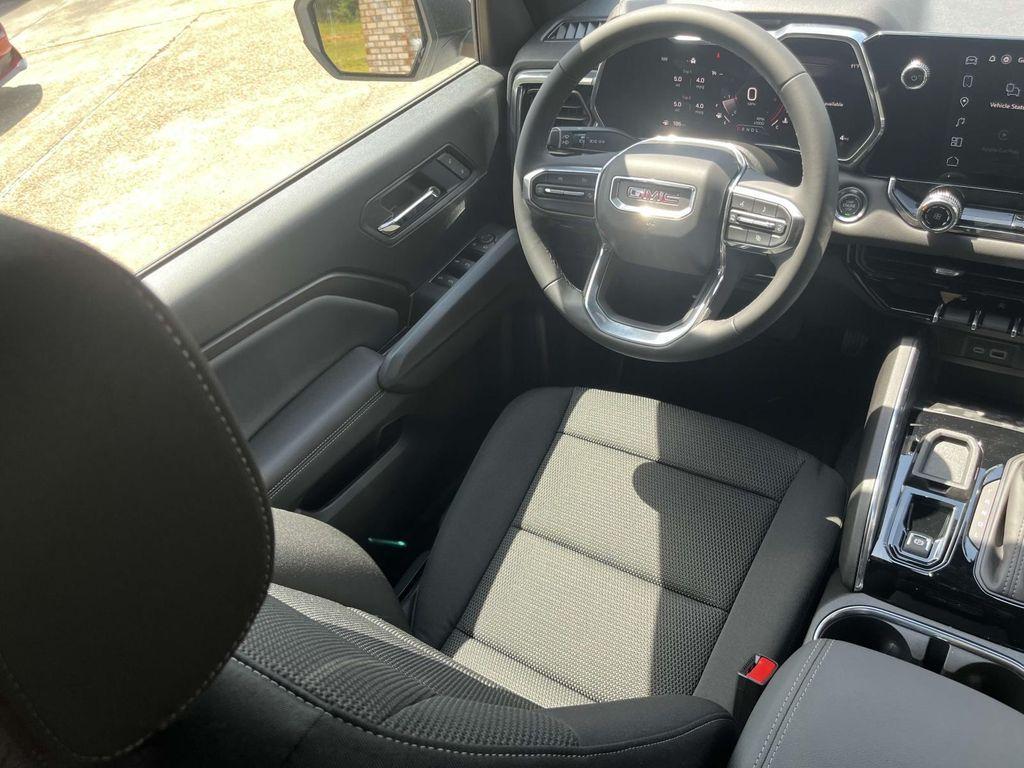 new 2025 GMC Canyon car, priced at $40,570