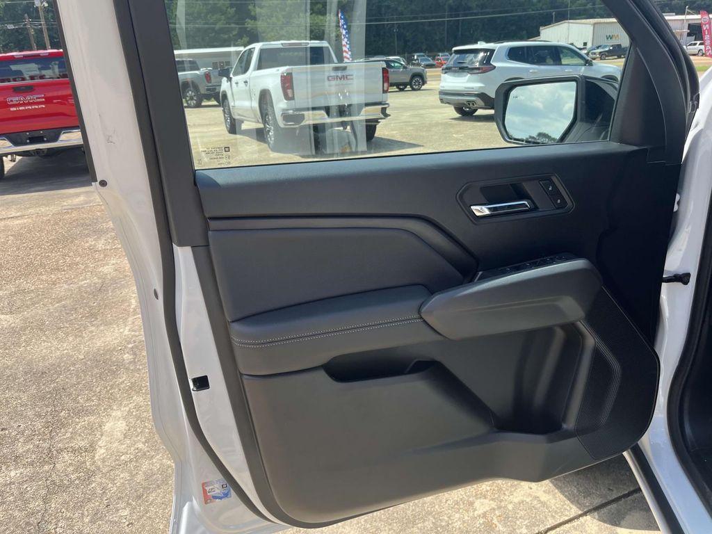 new 2025 GMC Canyon car, priced at $40,570