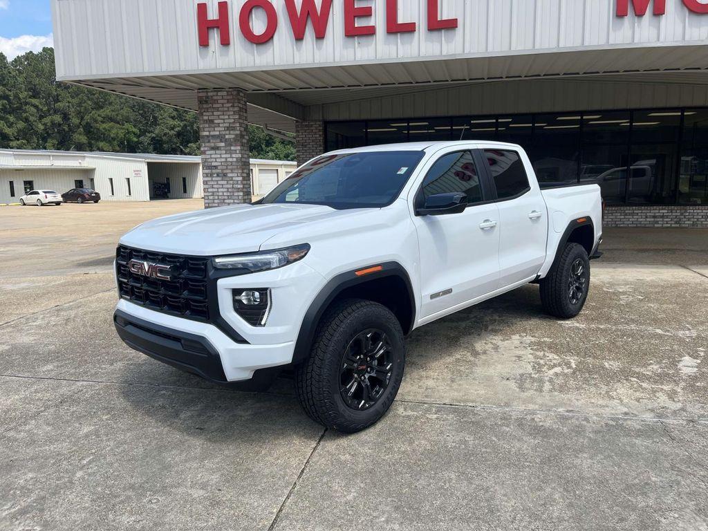 new 2025 GMC Canyon car, priced at $40,570