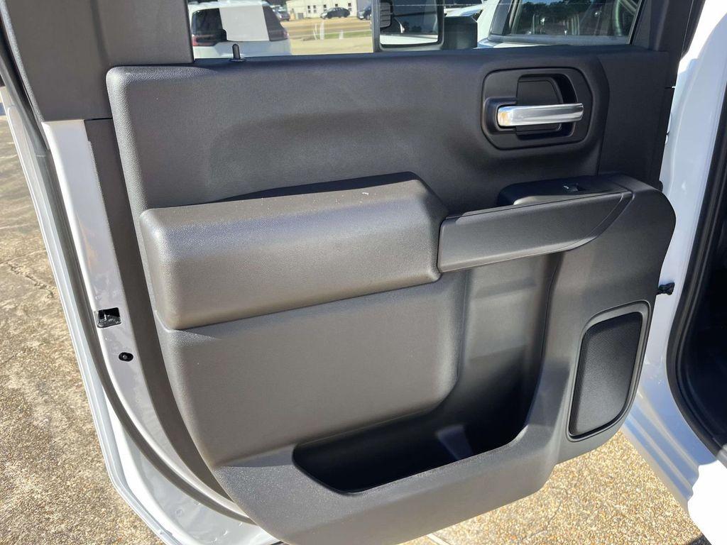 new 2026 GMC Sierra 2500 car, priced at $58,300