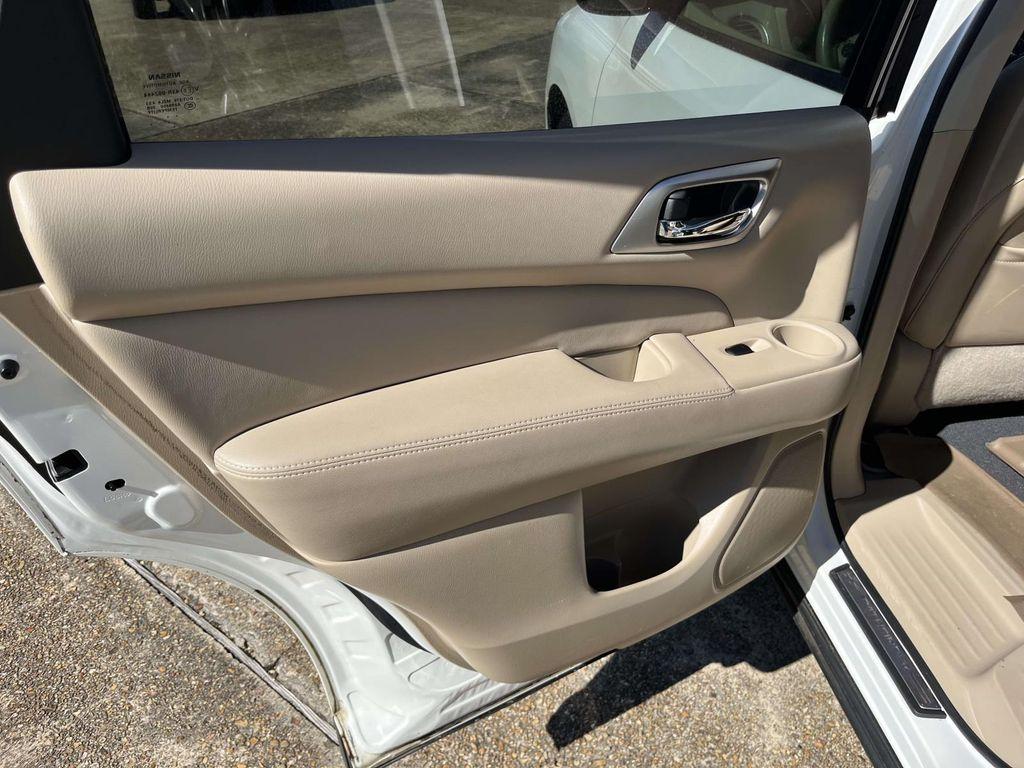 used 2014 Nissan Pathfinder car, priced at $6,495