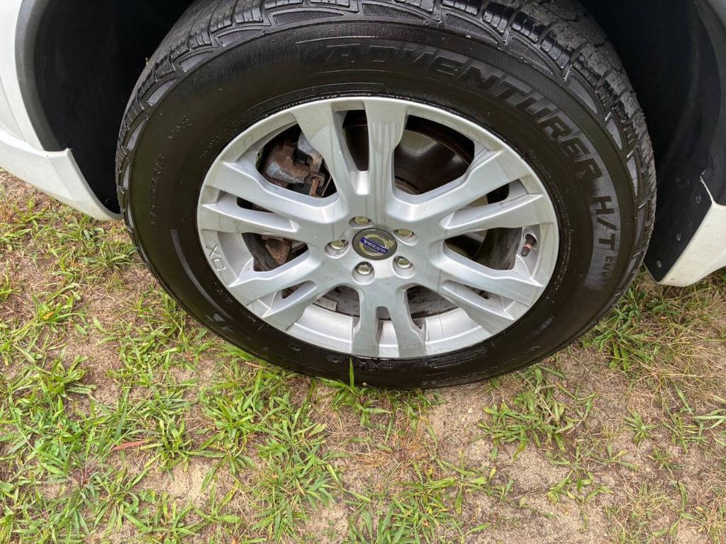 used 2014 Volvo XC90 car, priced at $6,495