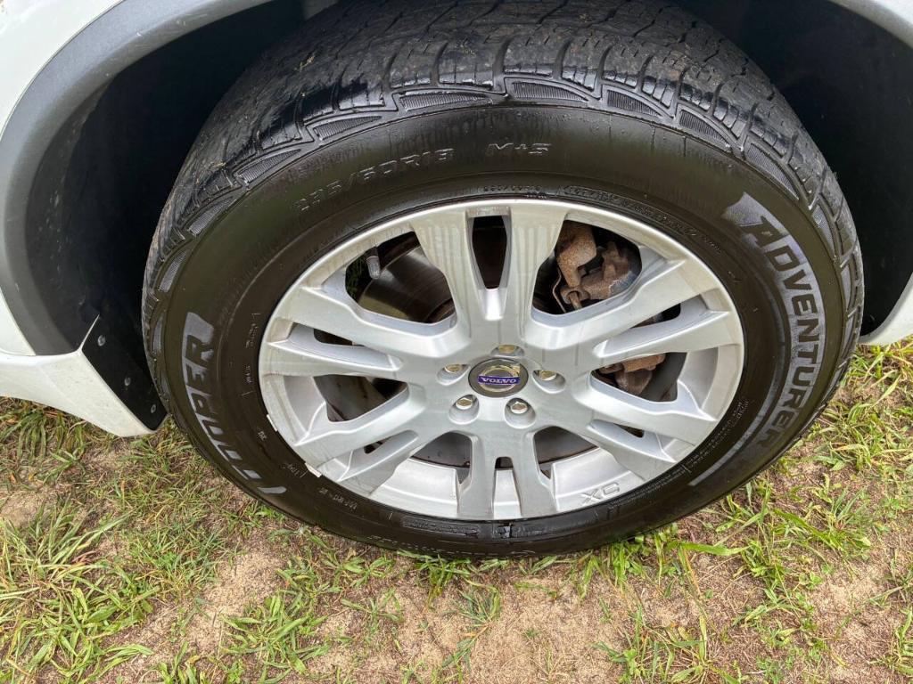 used 2014 Volvo XC90 car, priced at $6,495