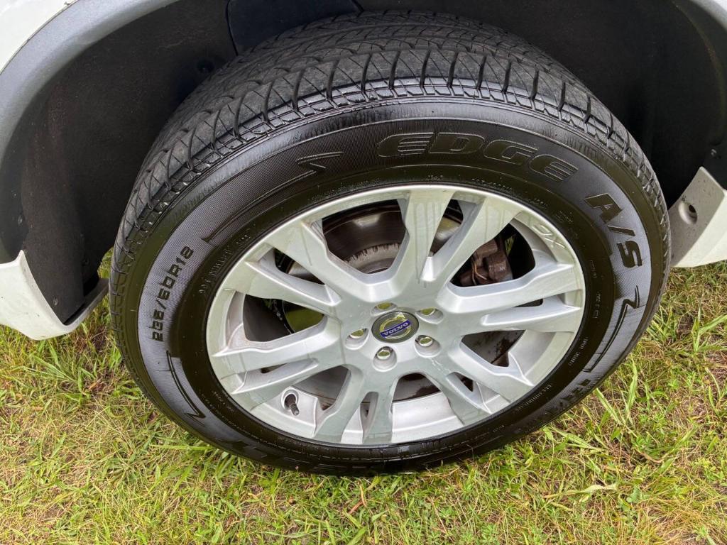 used 2014 Volvo XC90 car, priced at $6,495