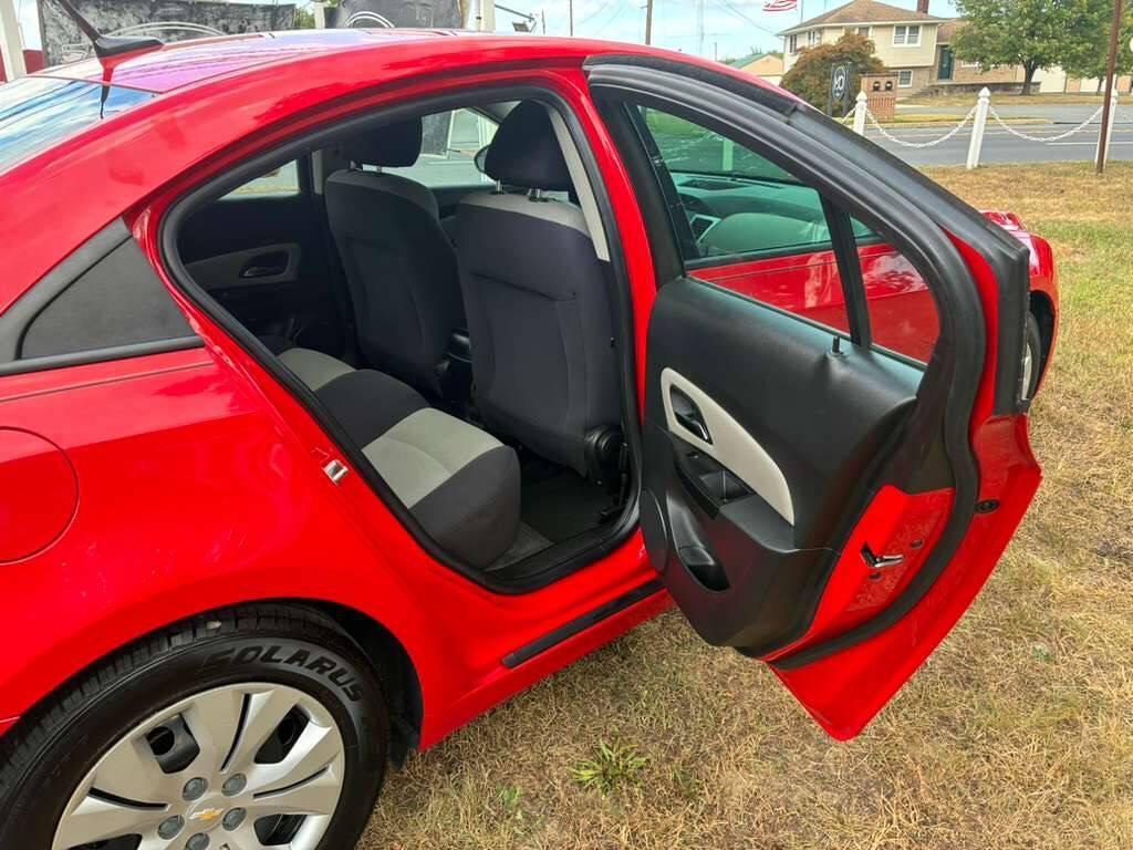 used 2014 Chevrolet Cruze car, priced at $4,850