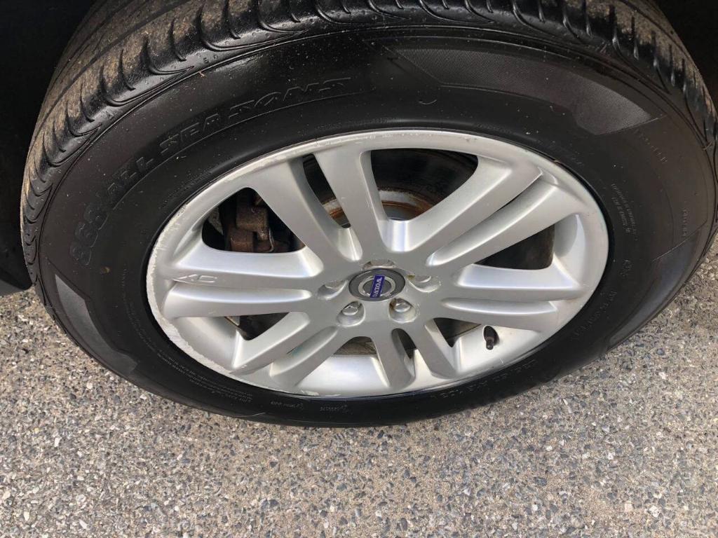 used 2011 Volvo XC90 car, priced at $3,995