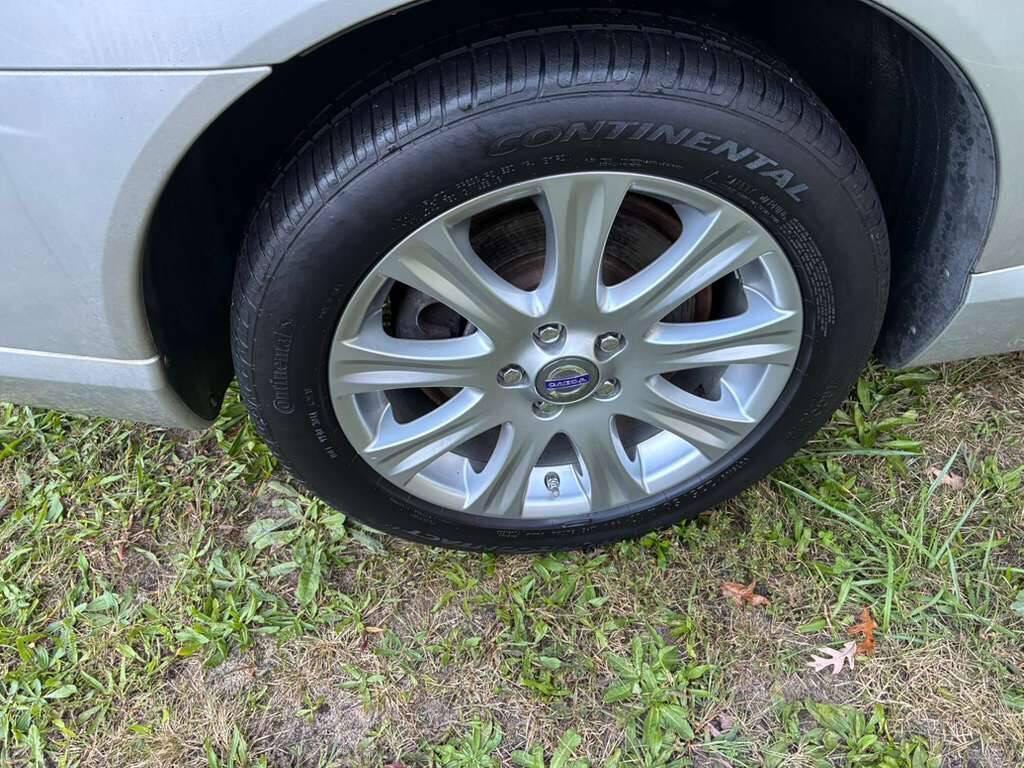 used 2010 Volvo S80 car, priced at $4,850