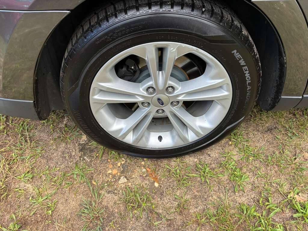 used 2015 Ford Taurus car, priced at $7,450