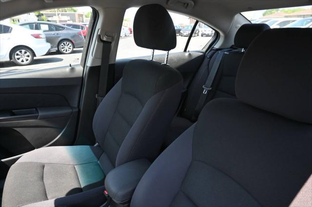 used 2014 Chevrolet Cruze car, priced at $7,995