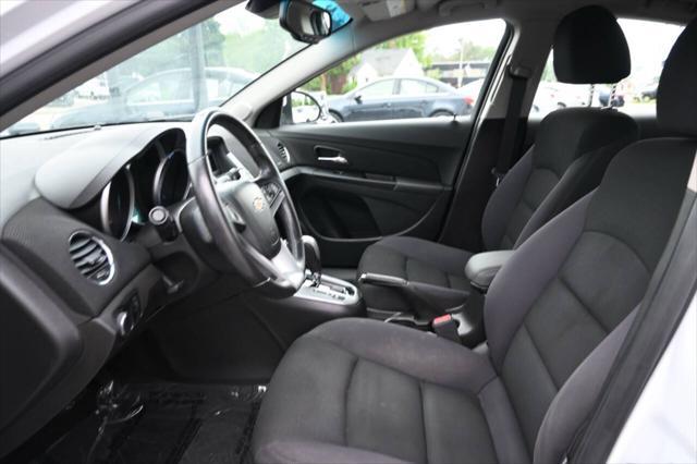 used 2014 Chevrolet Cruze car, priced at $7,995