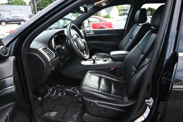 used 2015 Jeep Grand Cherokee car, priced at $11,995