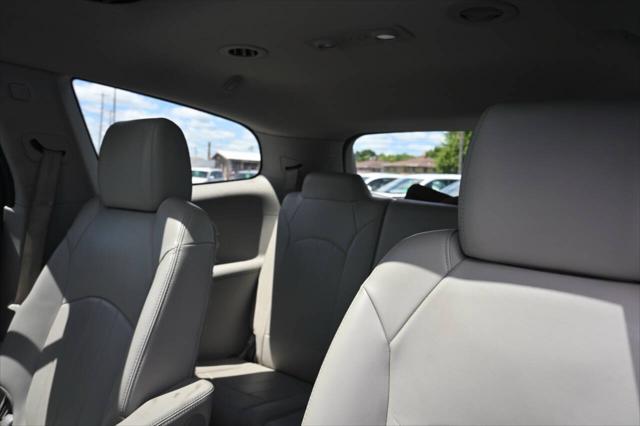 used 2015 Buick Enclave car, priced at $9,995
