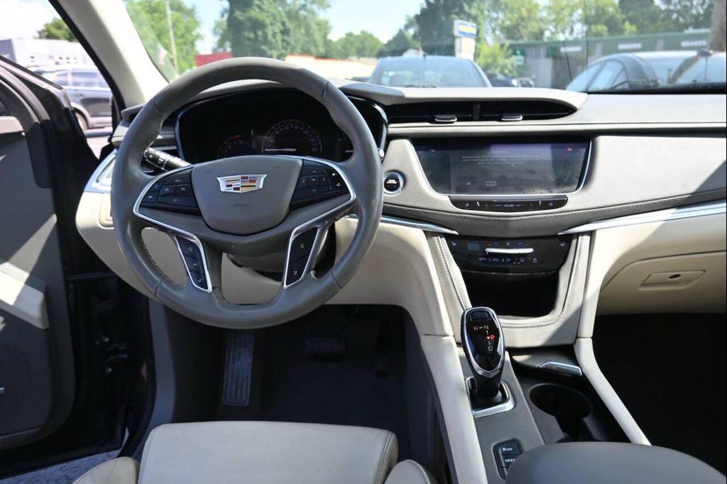 used 2017 Cadillac XT5 car, priced at $10,995