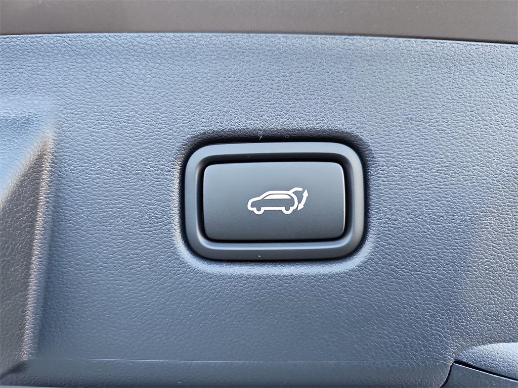 new 2026 Hyundai TUCSON Hybrid car, priced at $32,447