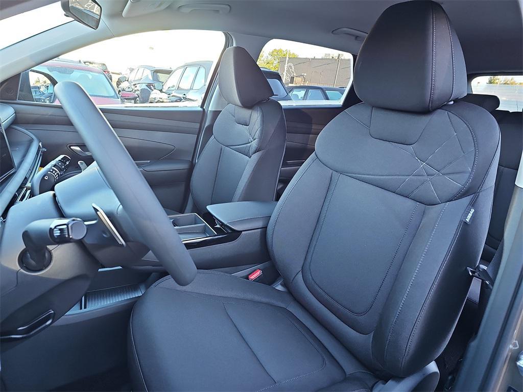 new 2026 Hyundai TUCSON Hybrid car, priced at $32,447