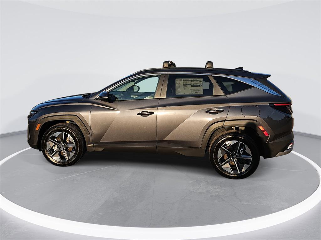 new 2025 Hyundai TUCSON Hybrid car, priced at $32,181