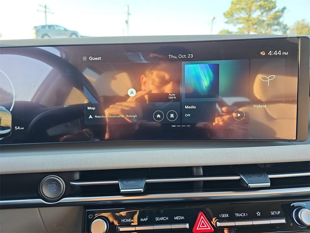 new 2025 Hyundai TUCSON Hybrid car, priced at $32,181