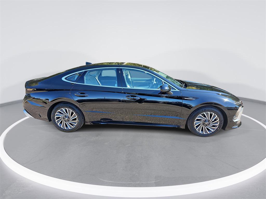 new 2026 Hyundai Sonata Hybrid car, priced at $32,777