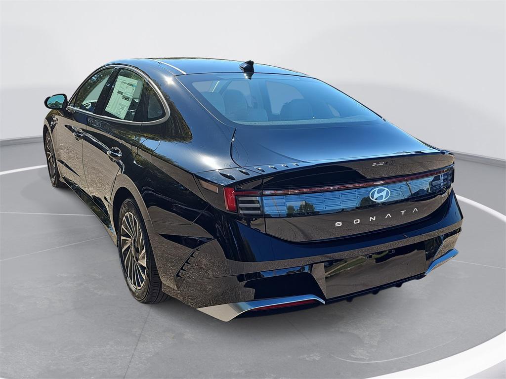 new 2026 Hyundai Sonata Hybrid car, priced at $32,777