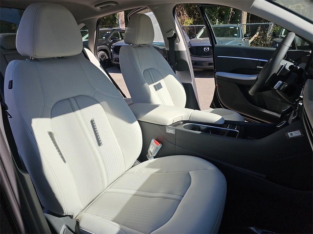 new 2026 Hyundai Sonata Hybrid car, priced at $32,777