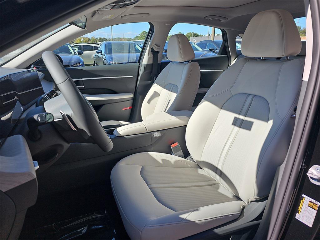 new 2026 Hyundai Sonata Hybrid car, priced at $32,777