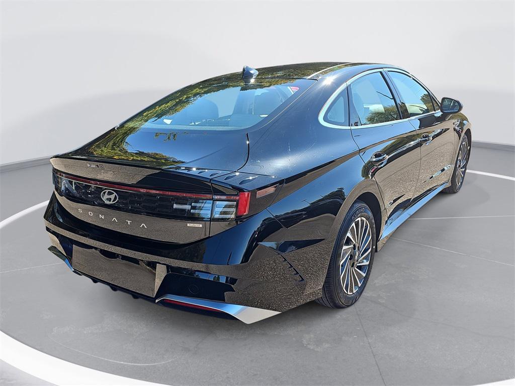 new 2026 Hyundai Sonata Hybrid car, priced at $32,777