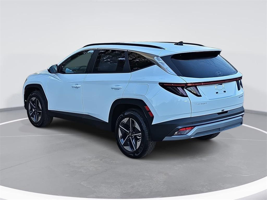 new 2026 Hyundai TUCSON Hybrid car, priced at $33,166