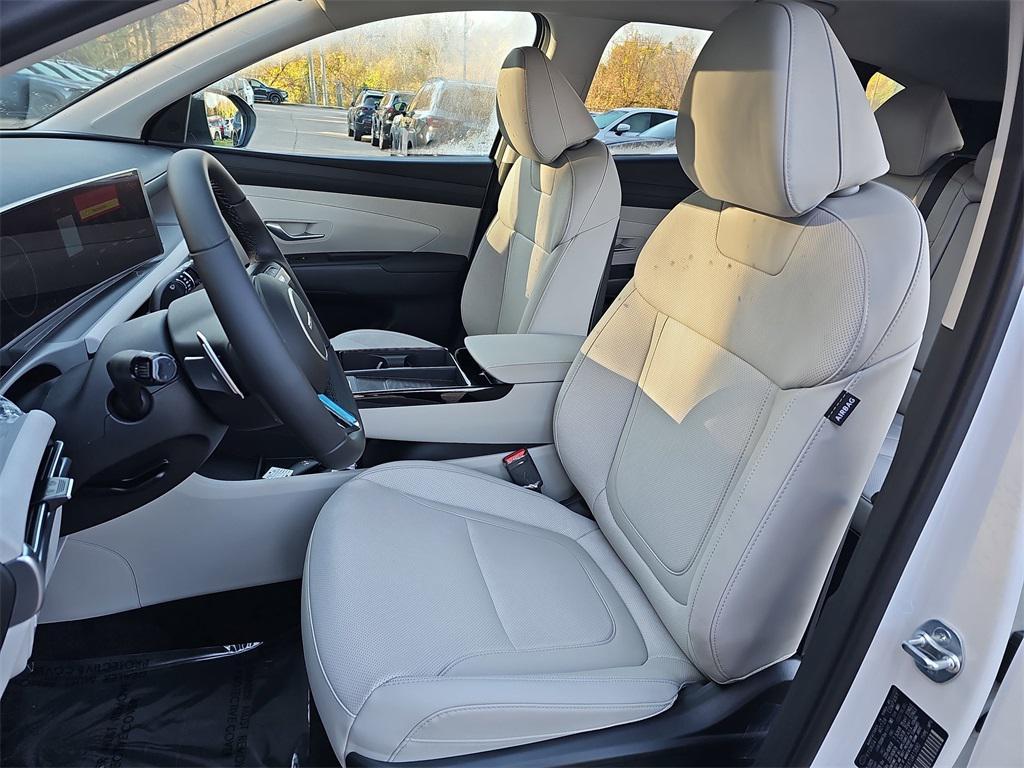 new 2026 Hyundai TUCSON Hybrid car, priced at $33,166