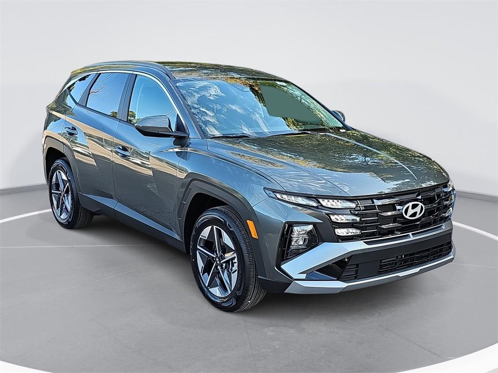 new 2026 Hyundai TUCSON Hybrid car, priced at $32,275