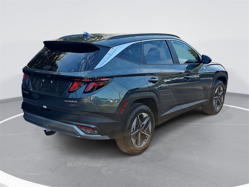 new 2026 Hyundai TUCSON Hybrid car, priced at $32,275