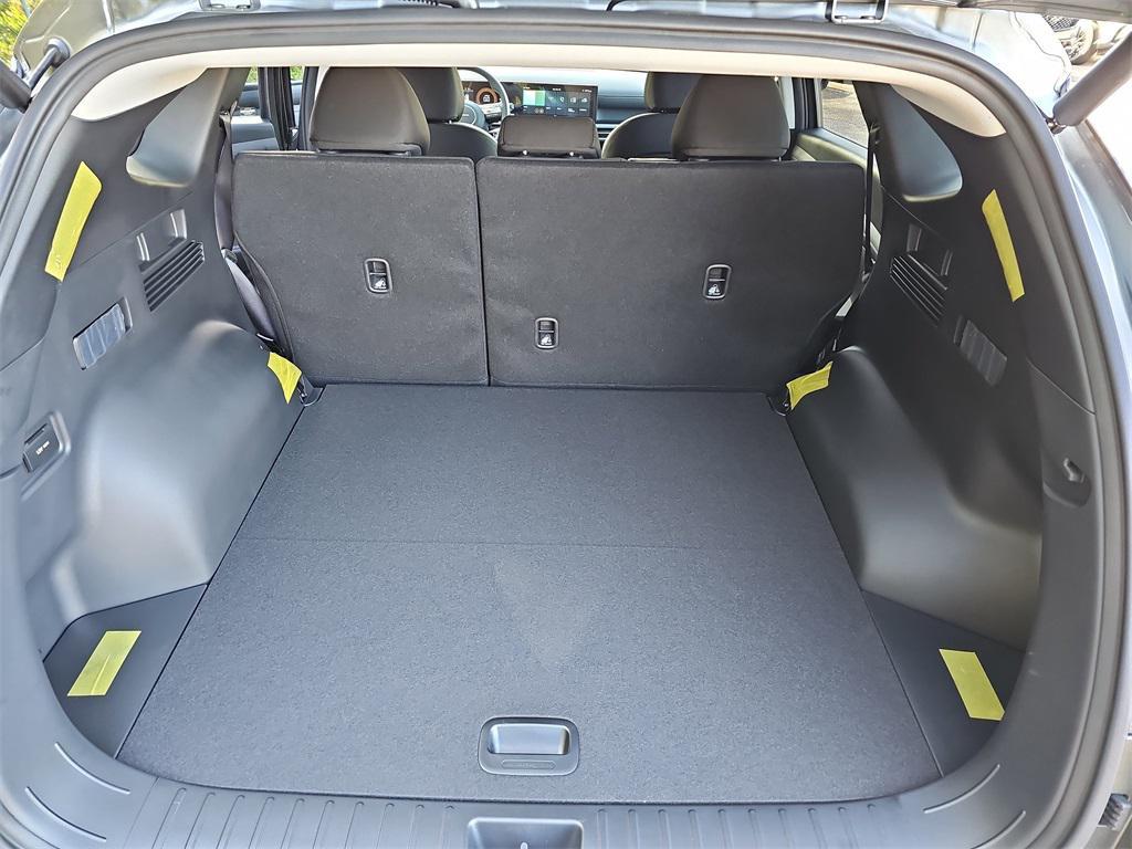 new 2026 Hyundai TUCSON Hybrid car, priced at $32,275