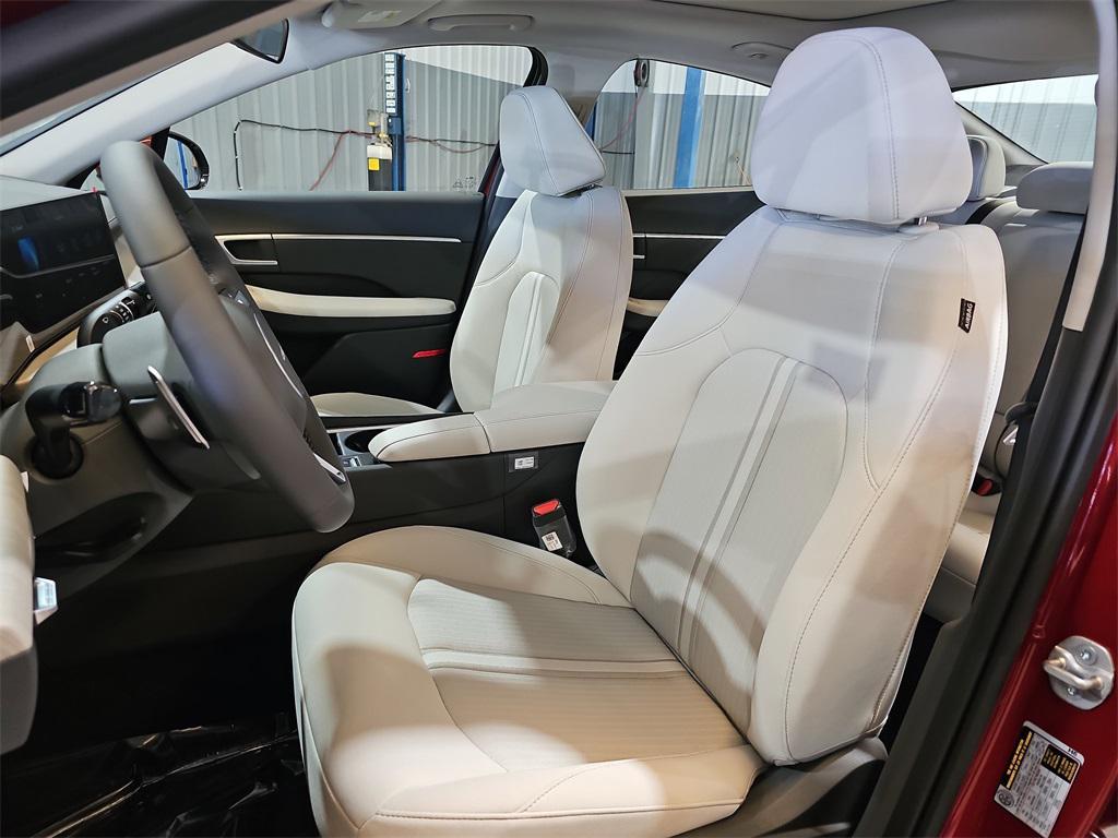 new 2026 Hyundai Sonata Hybrid car, priced at $33,258