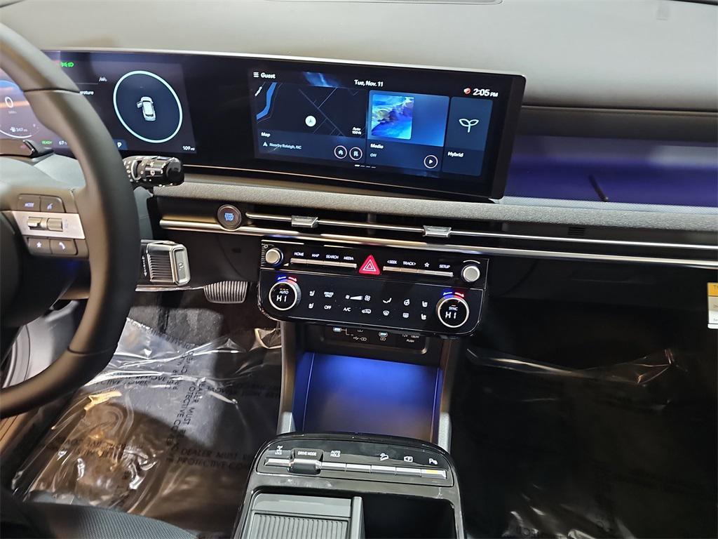 new 2025 Hyundai TUCSON Hybrid car, priced at $36,661