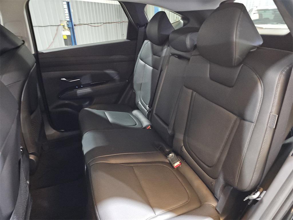 new 2025 Hyundai TUCSON Hybrid car, priced at $36,661
