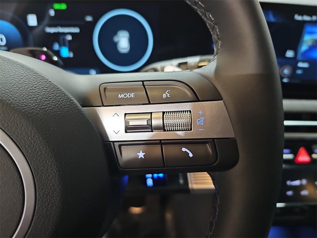 new 2025 Hyundai TUCSON Hybrid car, priced at $36,661