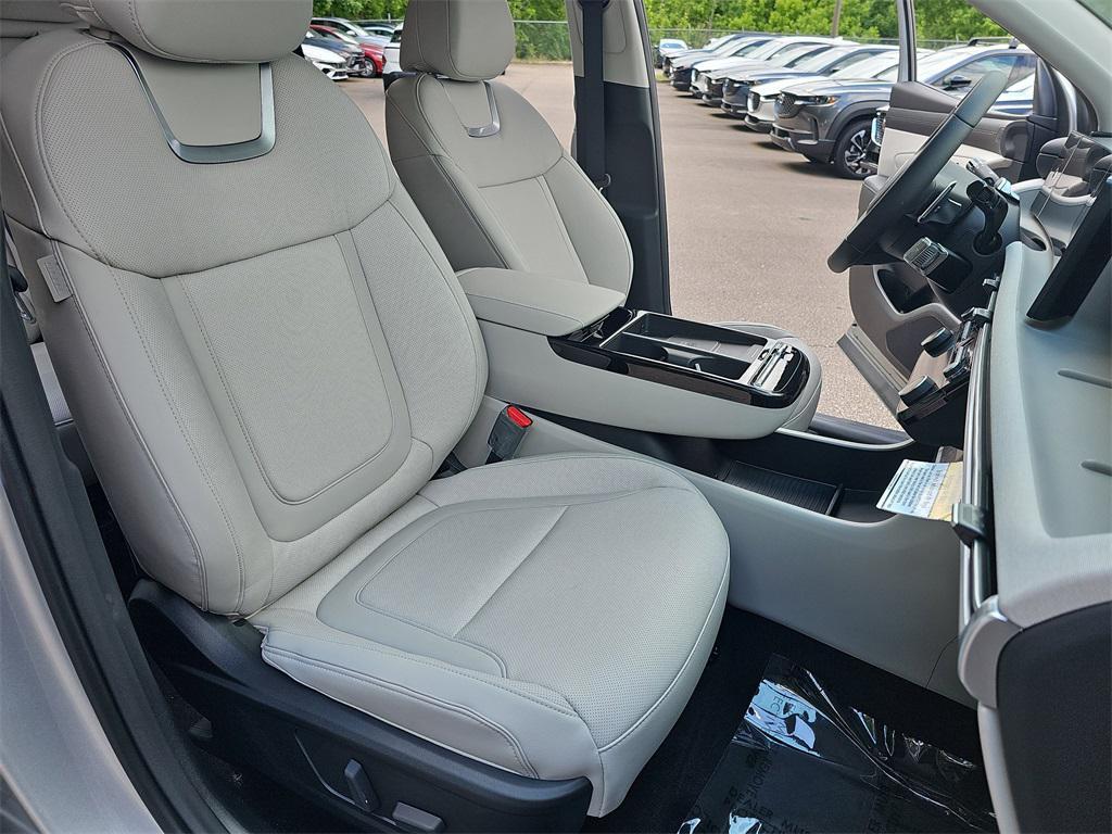 new 2025 Hyundai Tucson car, priced at $35,804