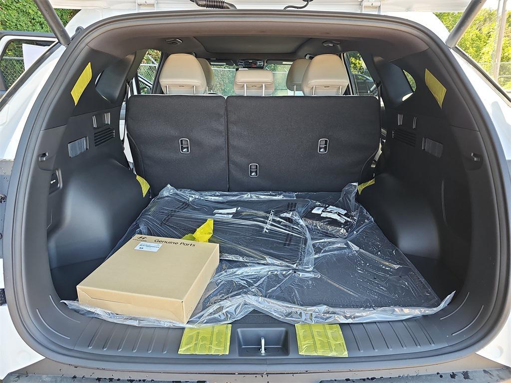 new 2025 Hyundai TUCSON Hybrid car, priced at $43,413